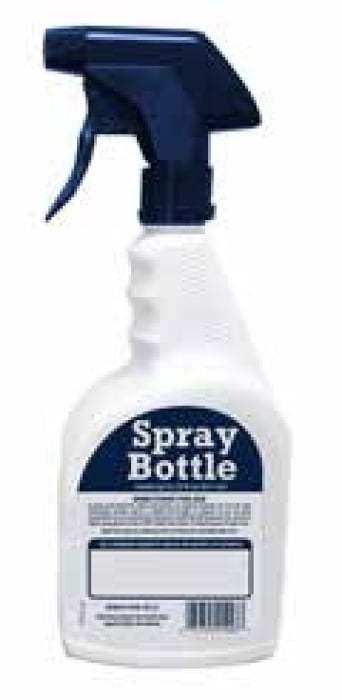 <C> 22 OZ. WHITE PLASTIC SPRAYBOTTLE